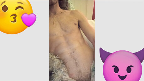 HUNG VIRGO UNCENSORED étoile adulte photos