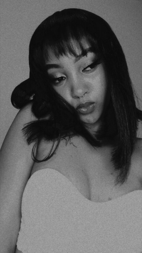 Boss Skylafire star du porno sexy img