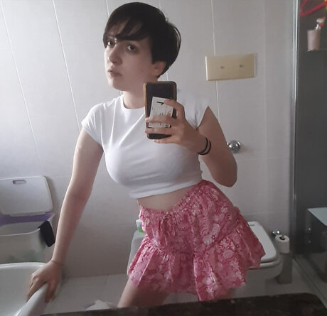 Ariistogatta modèle sympa des photos