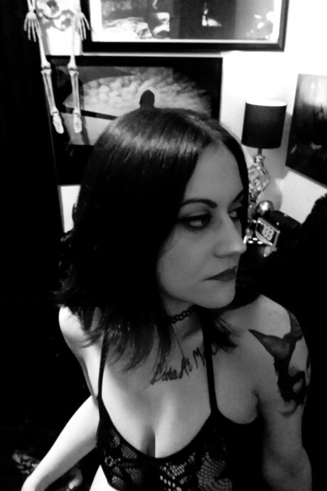 Morticia star pornographique collection