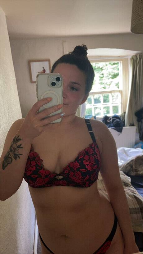 The Naughty Keeper_ star du porno hd photo