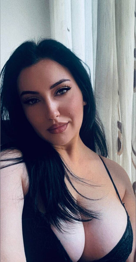 Florence Bounty_ star du porno des photos