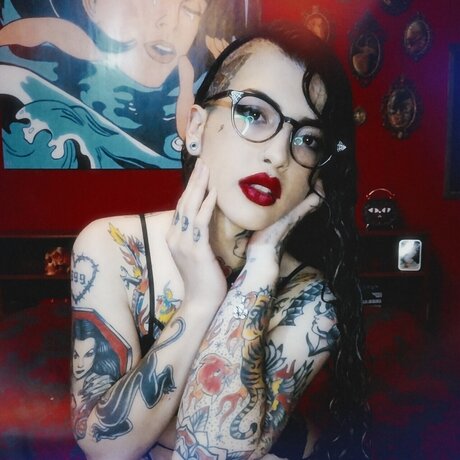 Dark Moon sexe star photo