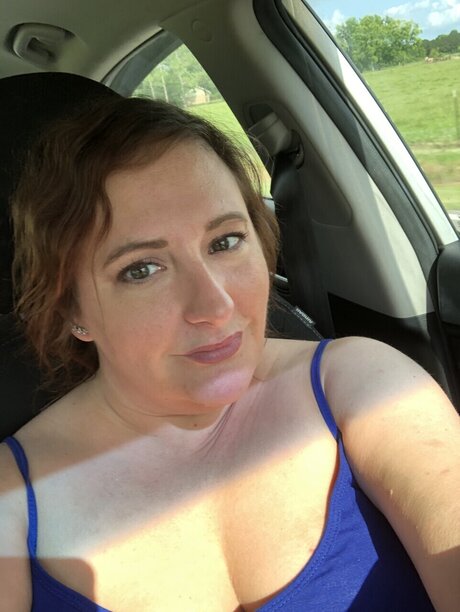 Big booty pretty bitch belle actrice image