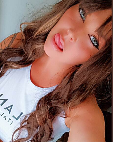 Ashley Snow art étoile img