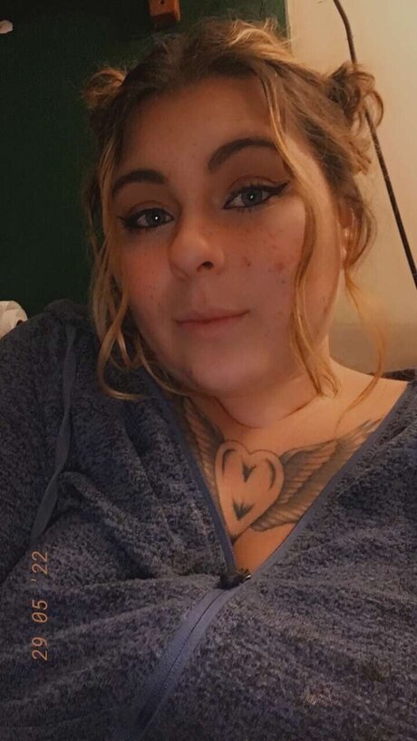 Elizabeth Lovley FREE modèle parfait collection