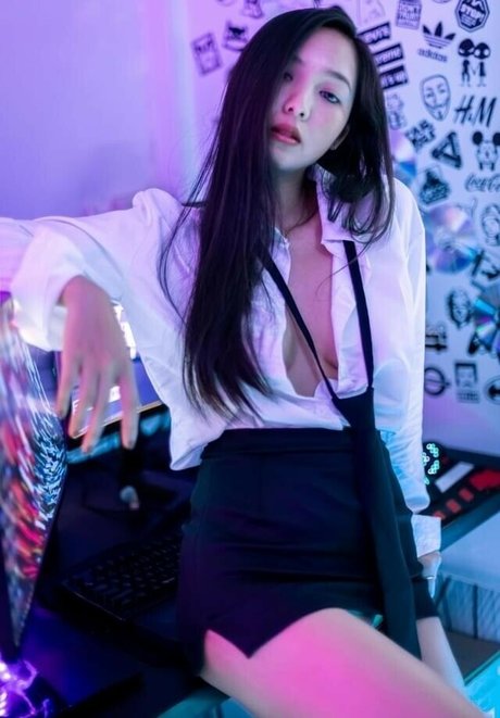 Nachpatcharawee star érotique images