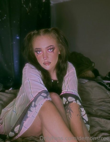 petite ébène onlyfans chaud sympa images