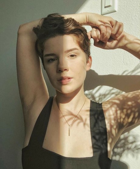 Morgan Eckroth modèle magnifique archive