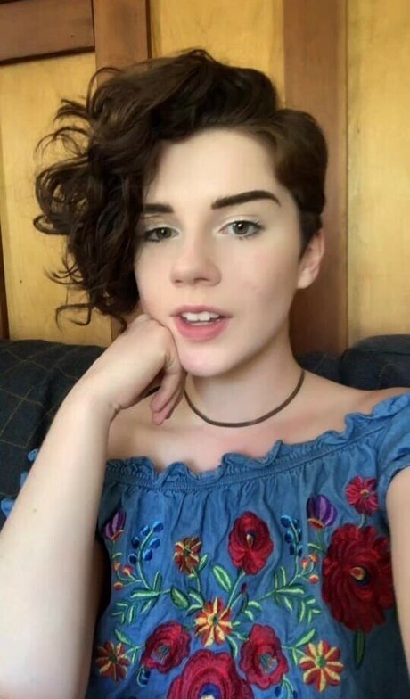 Morgan Eckroth star érotique image