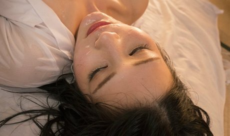 Suzu Honjo nus de stars du porno galerie