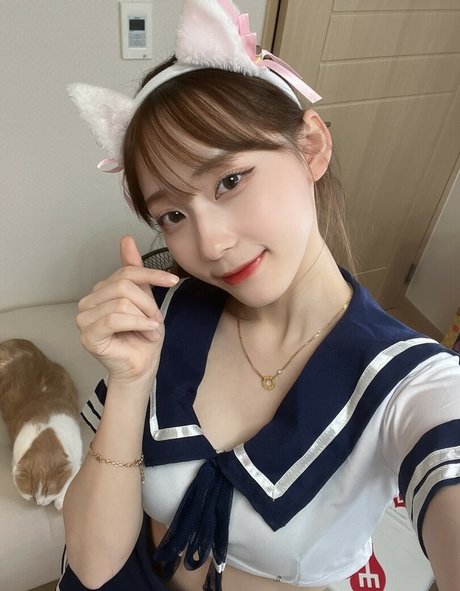 rofvmtm actrice nue photo