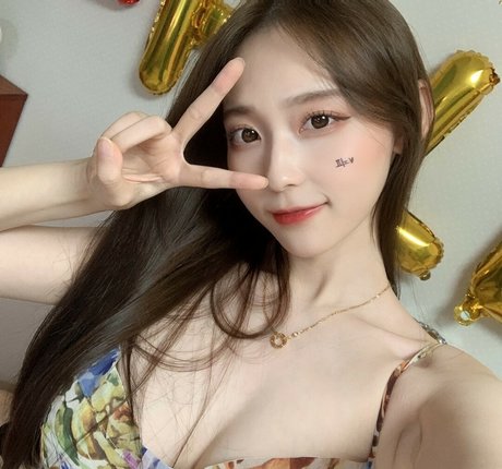 rofvmtm art star du porno des photos