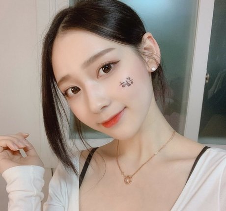 rofvmtm modèle porno galeries