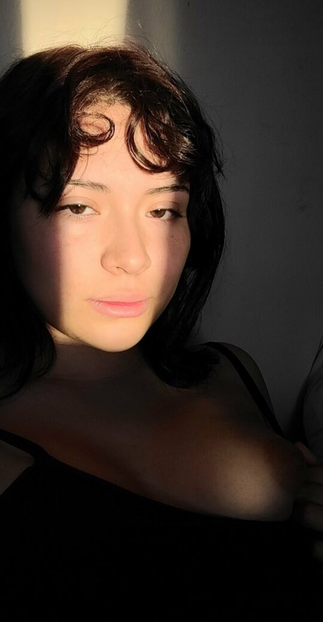 Honeysukkl actrice hd des photos