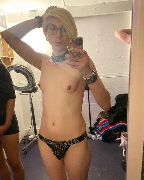 filles célèbres onlyfans chaud parfait des photos