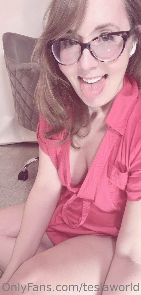 teslaworld actrice hd photos