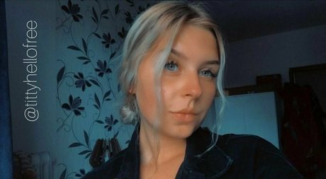 thickbabyzara star du porno adulte photo