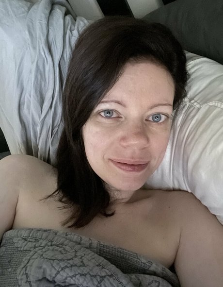 fans dia uniquement xxx nus archive