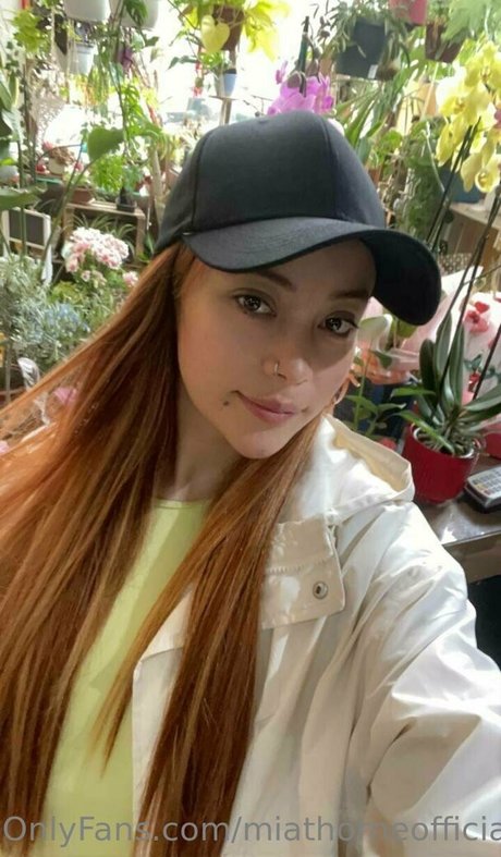 miathorneofficial étoile chaude photo