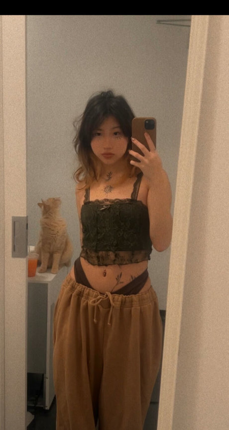 Rache lzh modèle hd photo