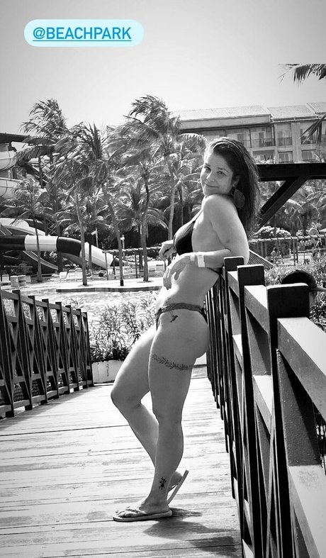 fans anaux courbés uniquement nu érotique image