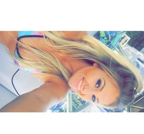 Amber BeIarski belle actrice collection