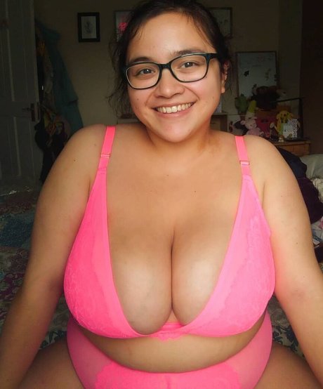 fans de gros seins asiatiques uniquement pornographique en haute définition galerie