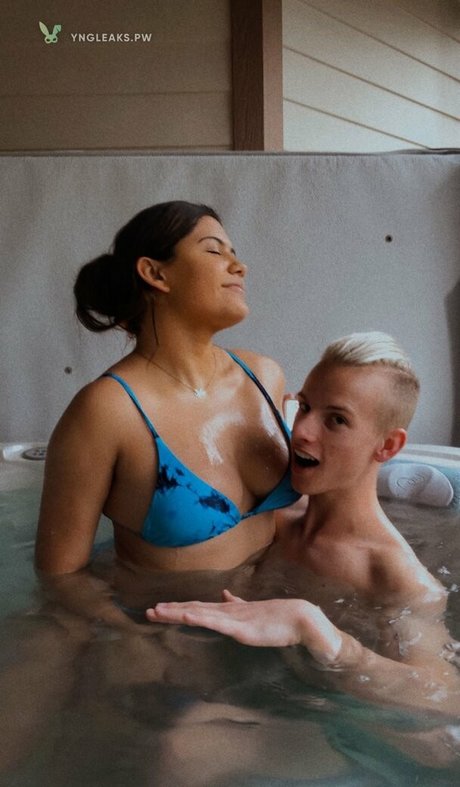 Vicky Escobar art de star du porno galerie