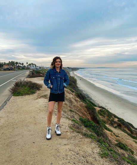 HannaH modèle de haute qualité galerie