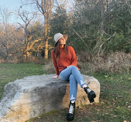 Logan Fabbro star du porno belle images