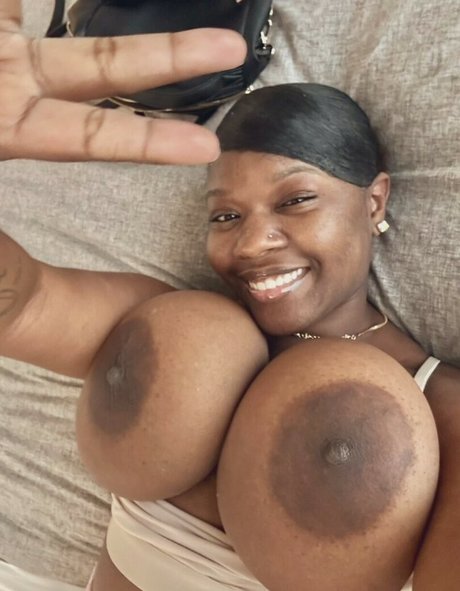 lizziesoexotic actrice porno photos