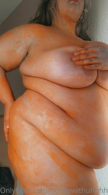 honeywithuhtummy étoile érotique photo