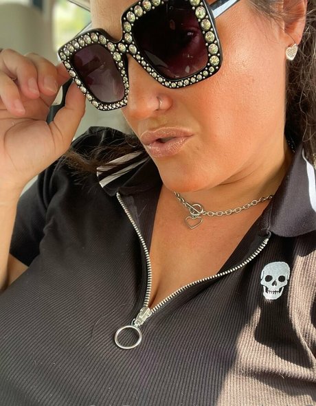 bébé mignon onlyfans érotique chaud galerie