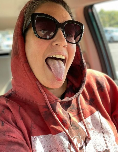 princessharlot7 modèle joli des photos