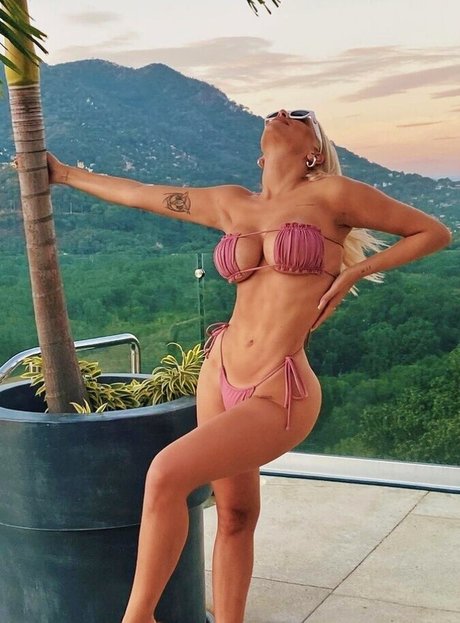 Antonella Mantovano sexe de star du porno photos