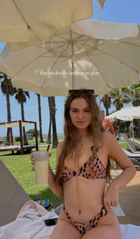 Ellie Bindman modèle érotique images