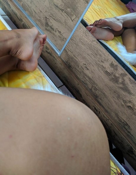 footjob pour ados uniquementfans nu sexy photo