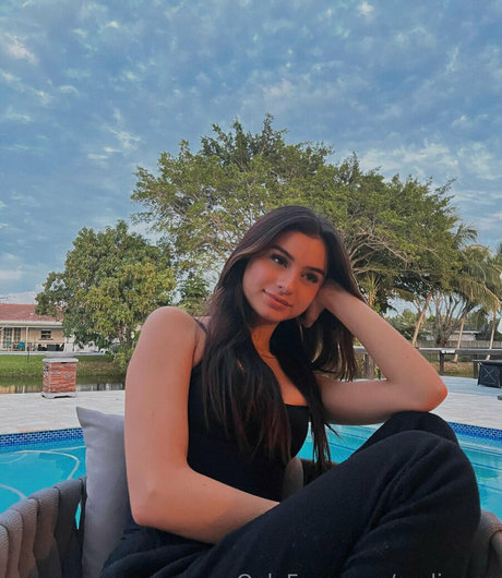 andiegen star exclusive photo