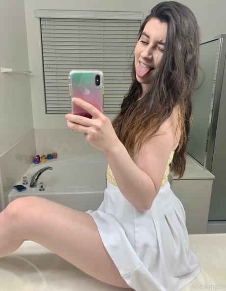 arielking69 actrice hd img