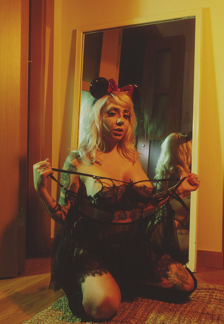 petite ébène onlyfans la plus belle photos