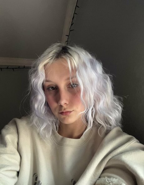 Goddesslunat étoile exclusive images