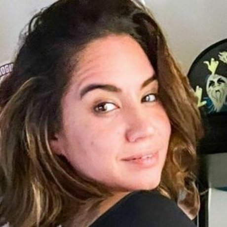 Lolobarreiro modèle sexy image