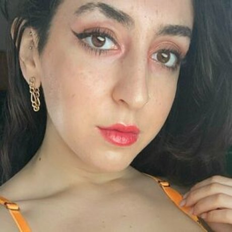 reine de pique onlyfans belle chaude collection