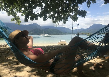 isiscristine étoile xxx collection