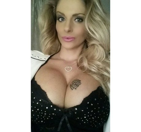 grosse bite baise onlyfans beau porno photos