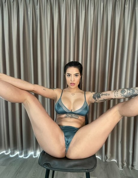 footjob pour ados uniquementfans xxx sympa images