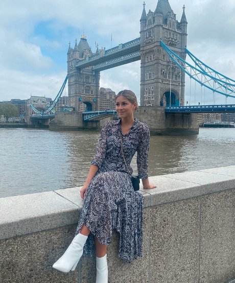 Hailey Lower star du porno en haute qualité des photos