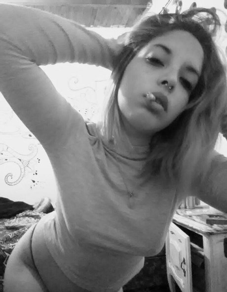 cuisses épaisses onlyfans nu de haute qualité image