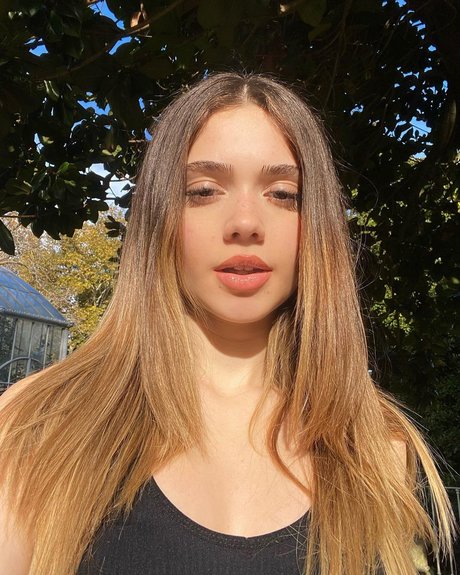 gros seins branlette espagnole onlyfans xxx haut image